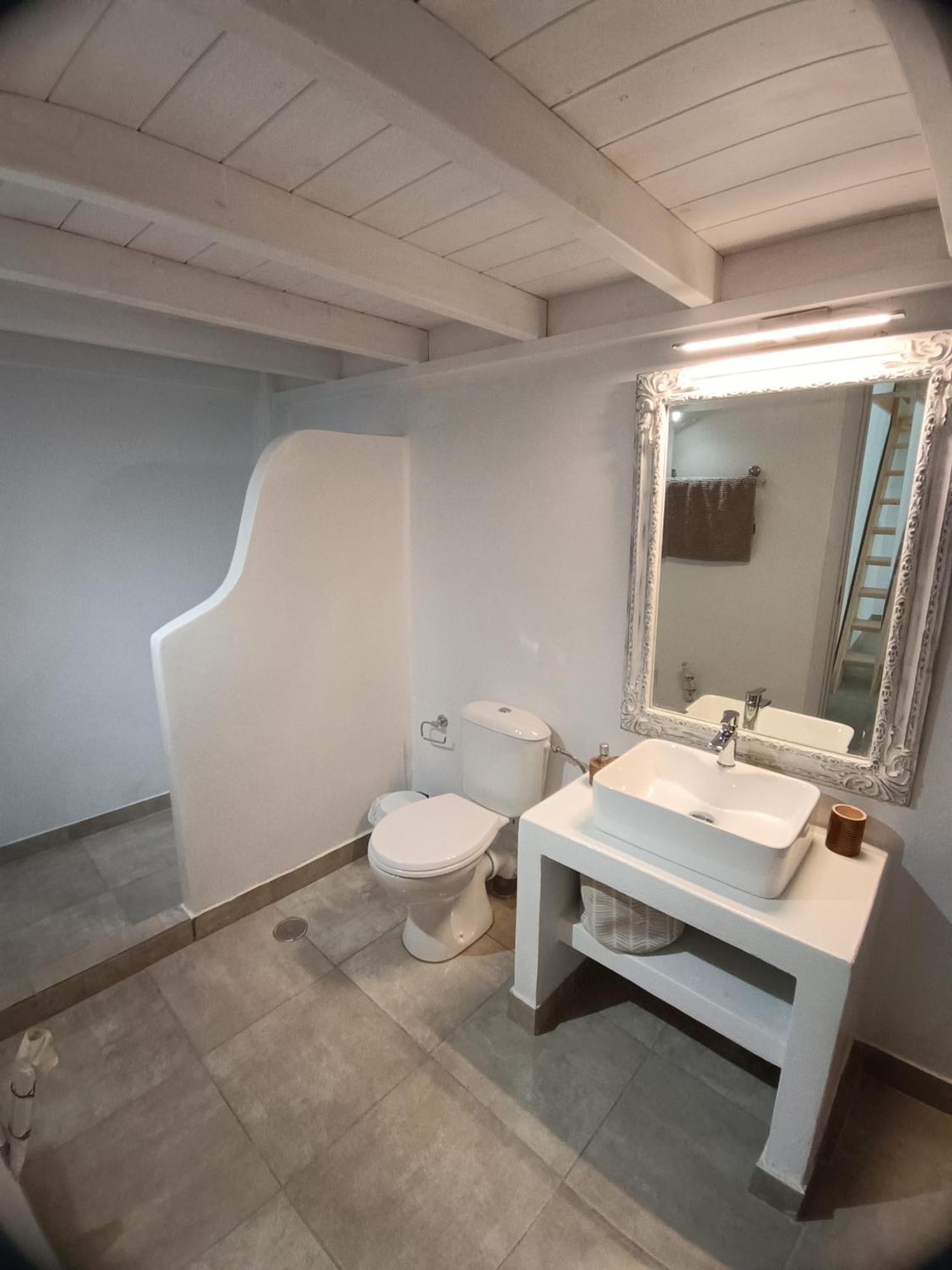 Tinos Youth Apartment Eksteriør bilde